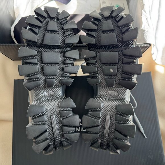 Prada Cloudbust Thunder sneakers in Black/Silver, size 38.5 - Picture 6 of 16
